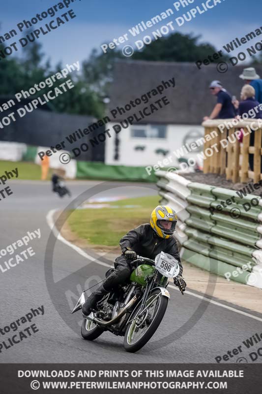 Vintage motorcycle club;eventdigitalimages;mallory park;mallory park trackday photographs;no limits trackdays;peter wileman photography;trackday digital images;trackday photos;vmcc festival 1000 bikes photographs